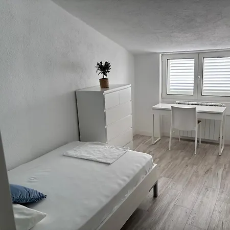 The View Split. Highlight With Roof-top-terrace And Pool Apartment Kastela